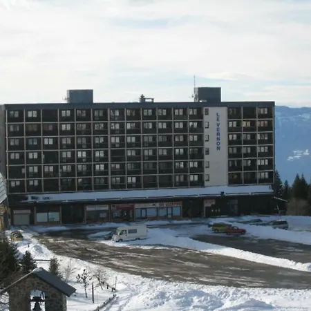 Apartment Avec Balcon Et Parking Couvert - Fr-1-340-186